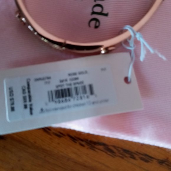 *Price Drop* Kate Spade Spot the Spade Studded Hinged Bangle, rose gold - Picture 3 of 3